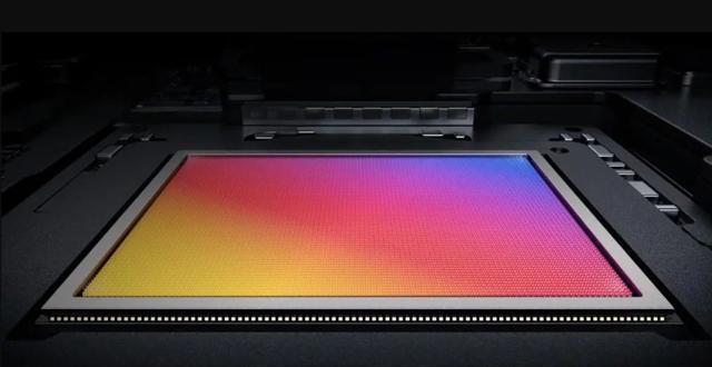 1TB这手机把全体网友都整不会了龙8国际头号玩家7800mAh+(图1)