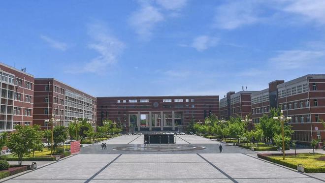 办！学费低得离谱录取分数线却不高！龙8国际唯一网站这所民办大学转为公(图2)